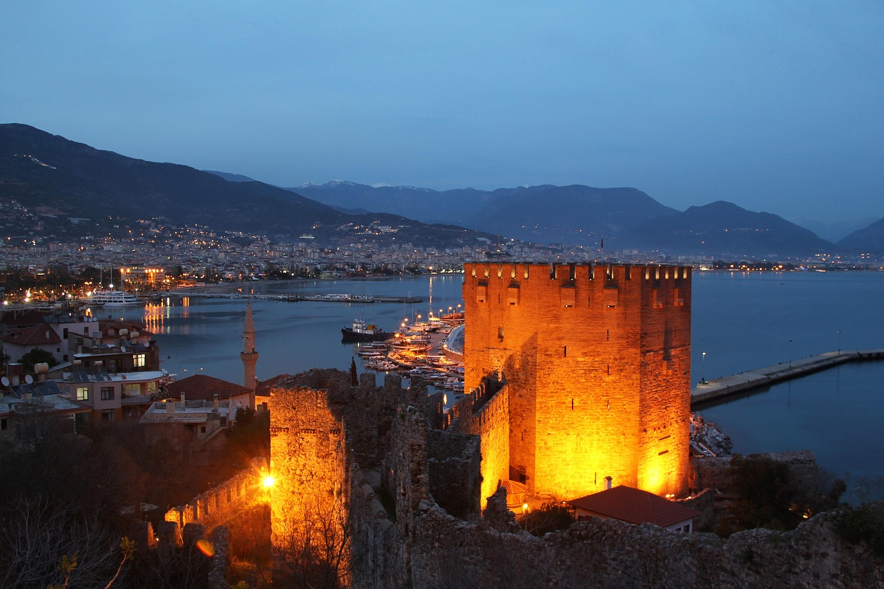 alanya-by-night